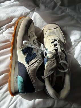 New Balance Kids Beige, Navy & Gum-Orange Retro Runner